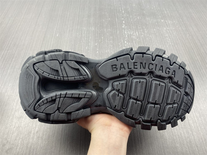 TRACK SNEAKER TS048