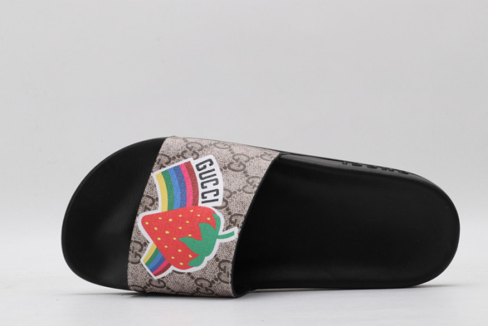 Gucc* Sandal43