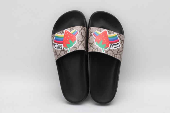 Gucc* Sandal43