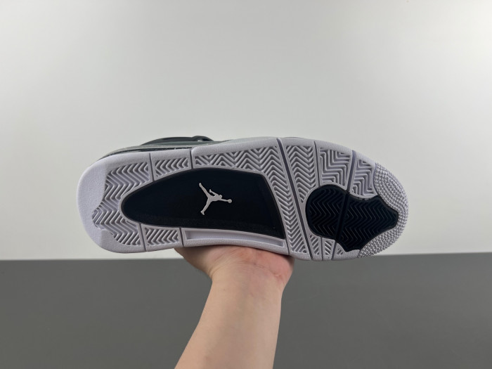 Air Jordan 4 Retro