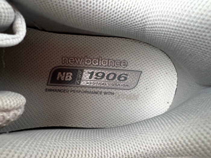 NEW BALANCE SNEAKER 1906A