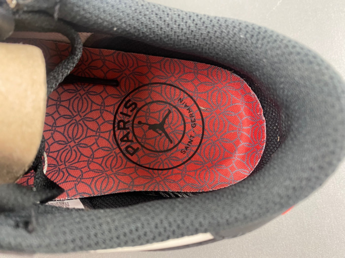 PSG x Air Jordan 1 Low HF8828-100