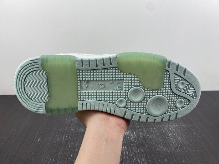 OFW SNEAKER