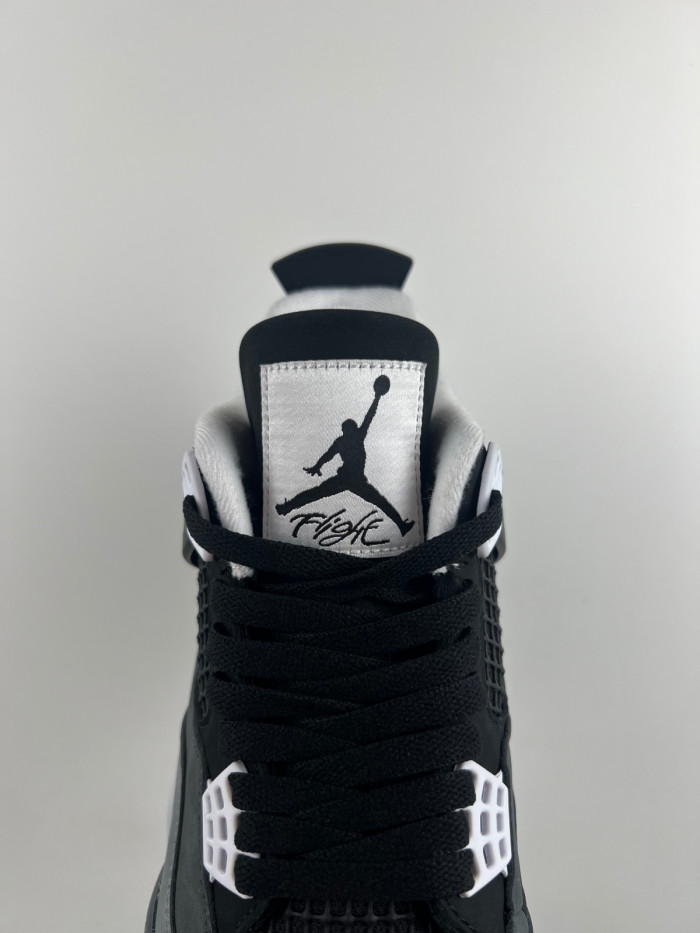 Air Jordan 4 Retro