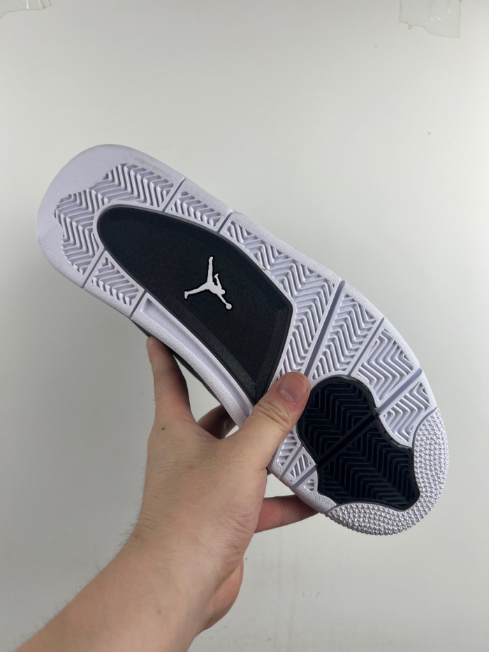 Air Jordan 4 Retro