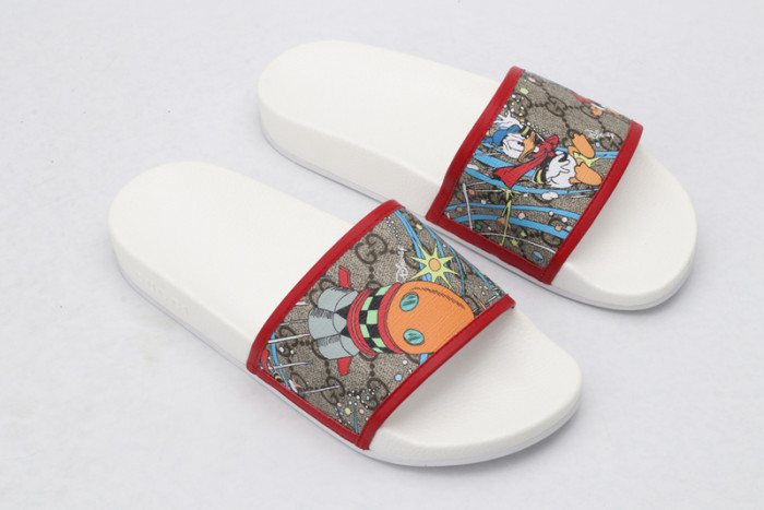 Gucc* Sandal30