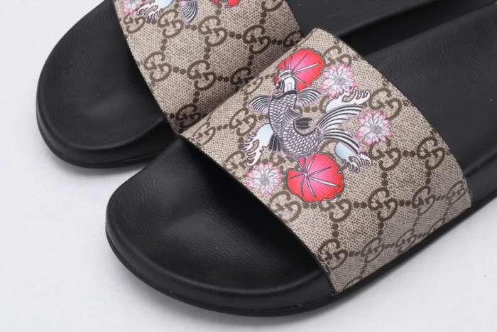 Gucc* Sandal31