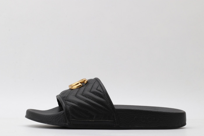 Gucc* Sandal17