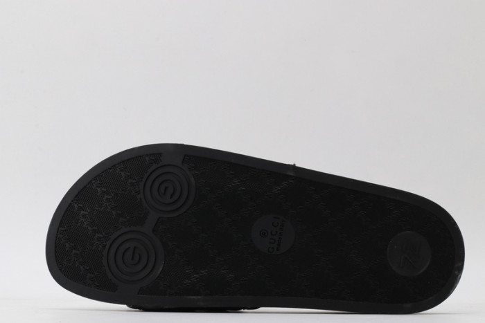 Gucc* Sandal17