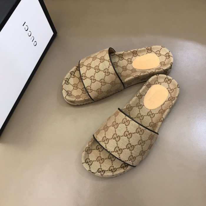 Gucc* Sandal 210