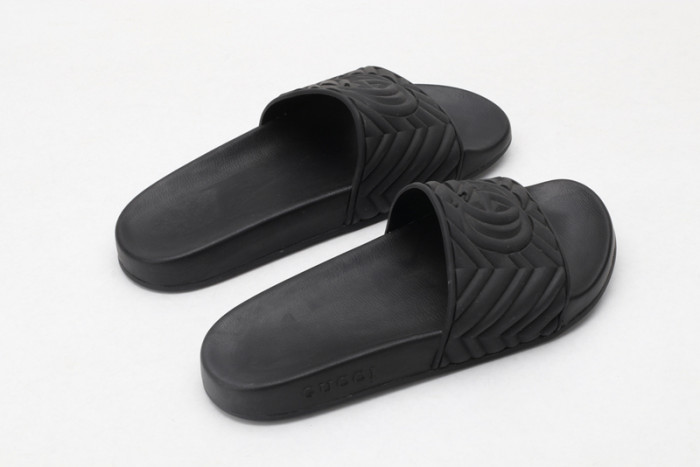 Gucc* Sandal19