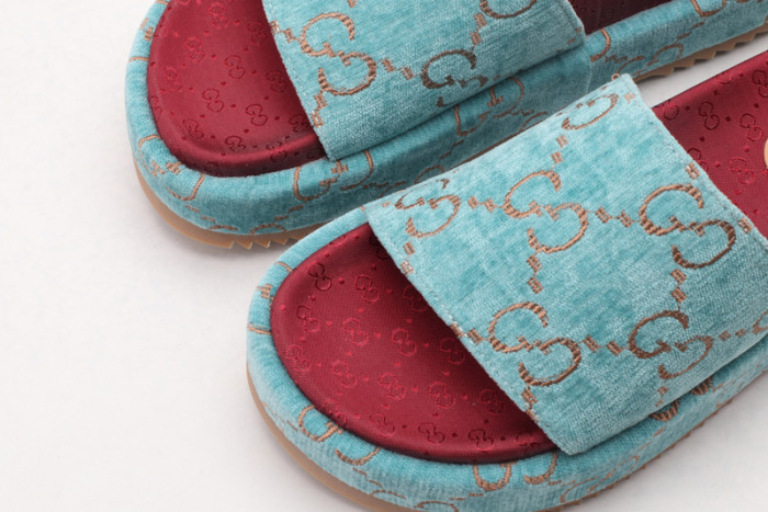 Gucc* Sandal68