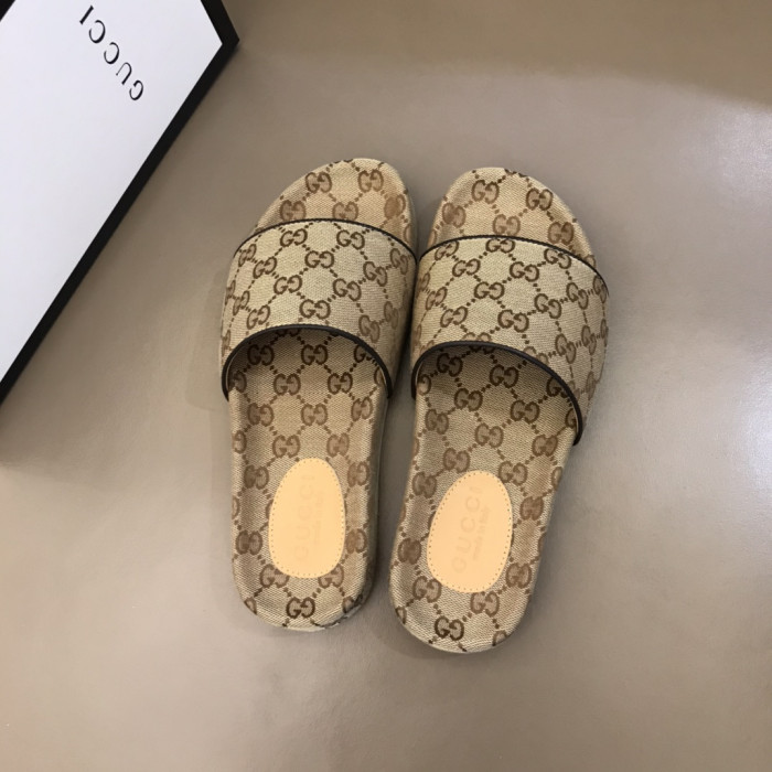 Gucc* Sandal 210