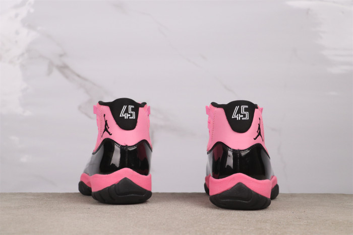 Air Jordan 11 pink
