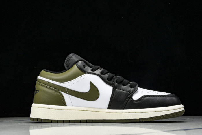 Air Jordan 1 Low 