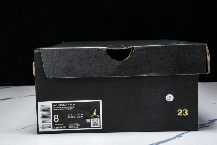 Air Jordan 1 Low 