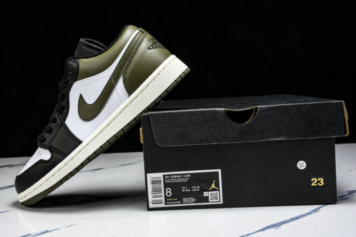 Air Jordan 1 Low 