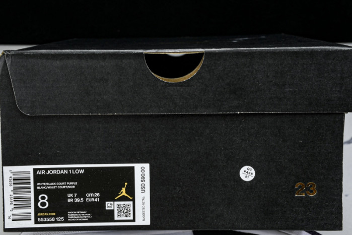Air Jordan 1 Low 