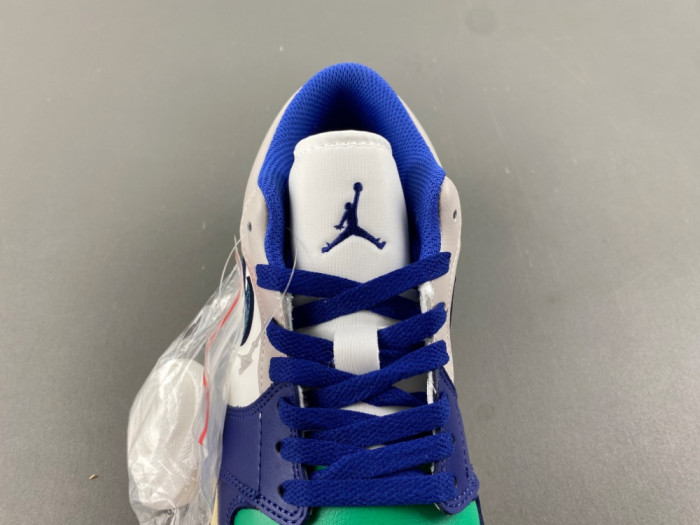 Air Jordan 1 Low 