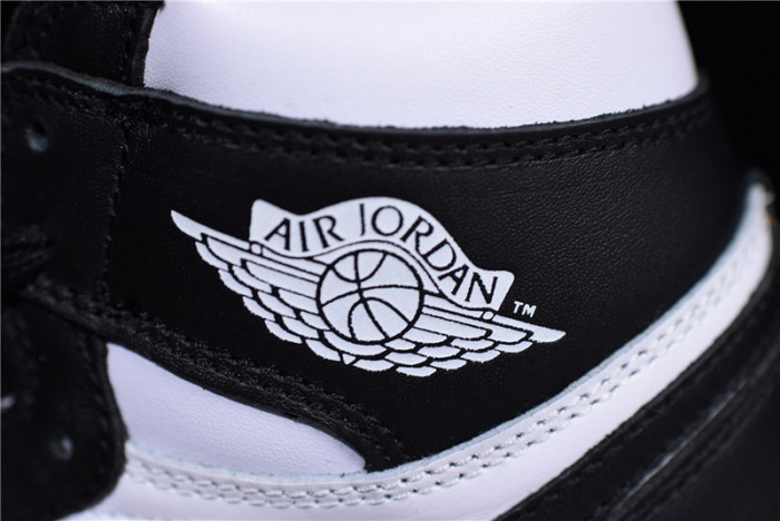 Air Jordan 1 Retro High OG 555088-010