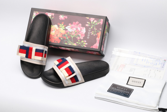Gucc* Sandal23