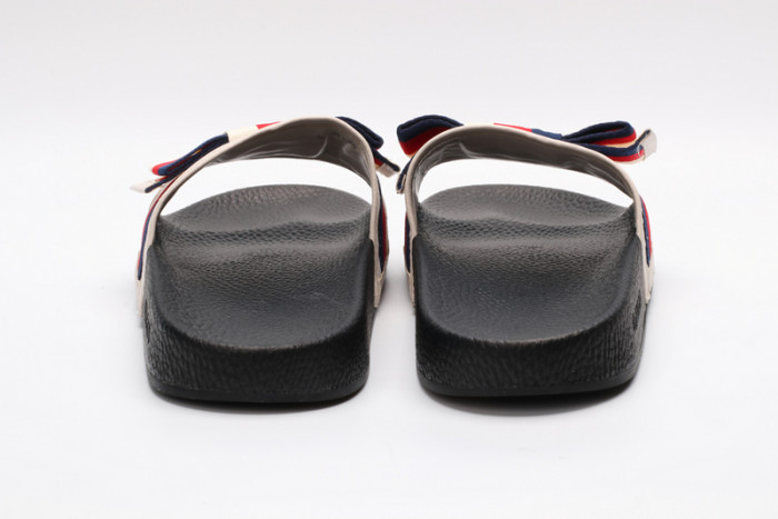 Gucc* Sandal23
