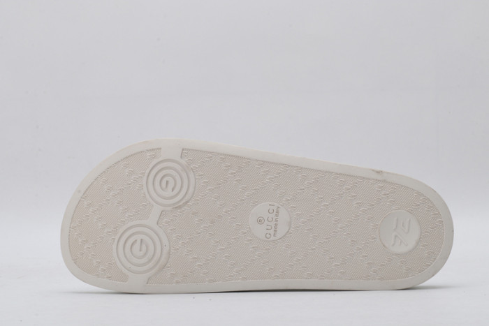 Gucc* Sandal27