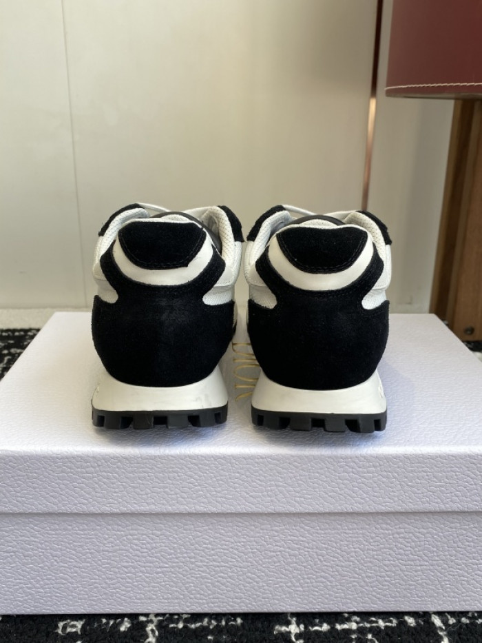 DIOR SNEAKERS