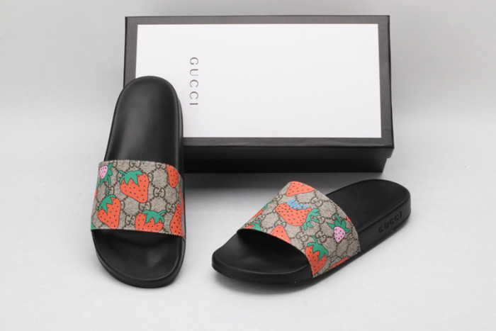 Gucc* Sandal44