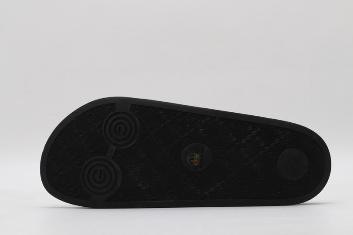 Gucc* Sandal44