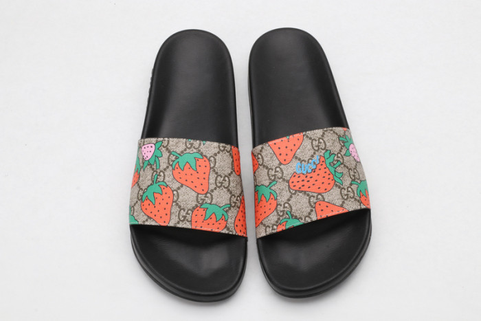 Gucc* Sandal44