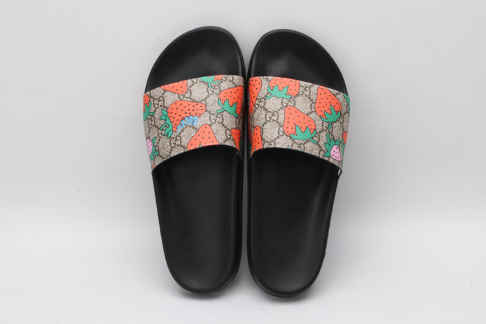 Gucc* Sandal44