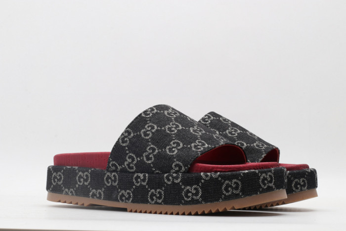 Gucc* Sandal75