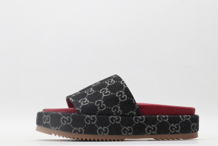Gucc* Sandal75