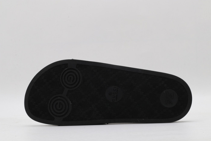 Gucc* Sandal49