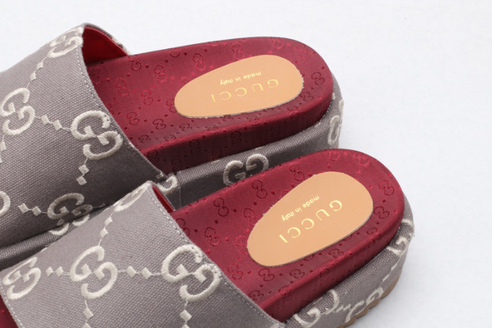 Gucc* Sandal78