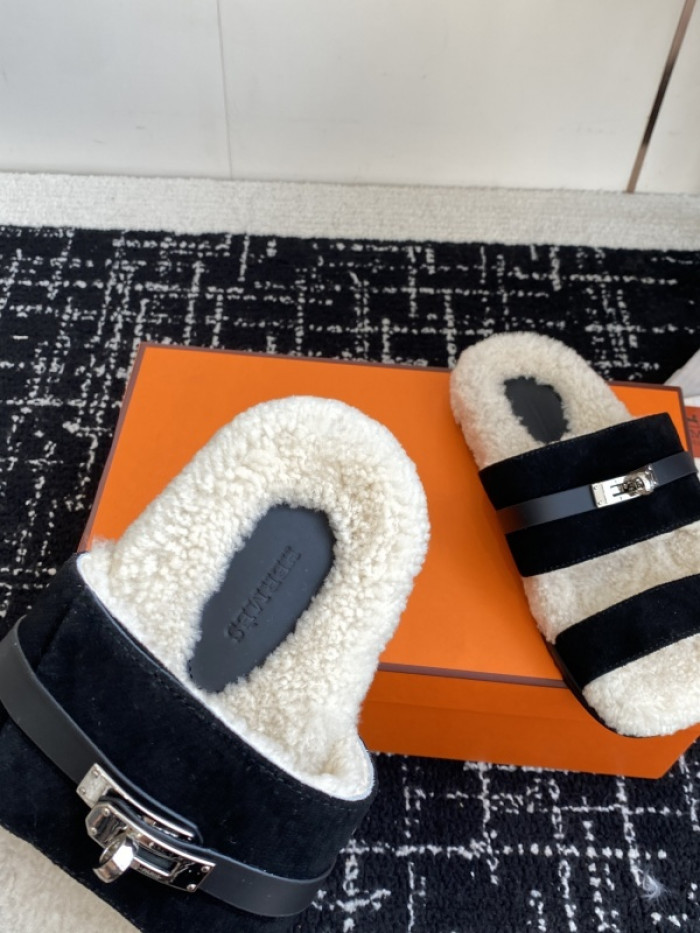 Balenciag* Sandal