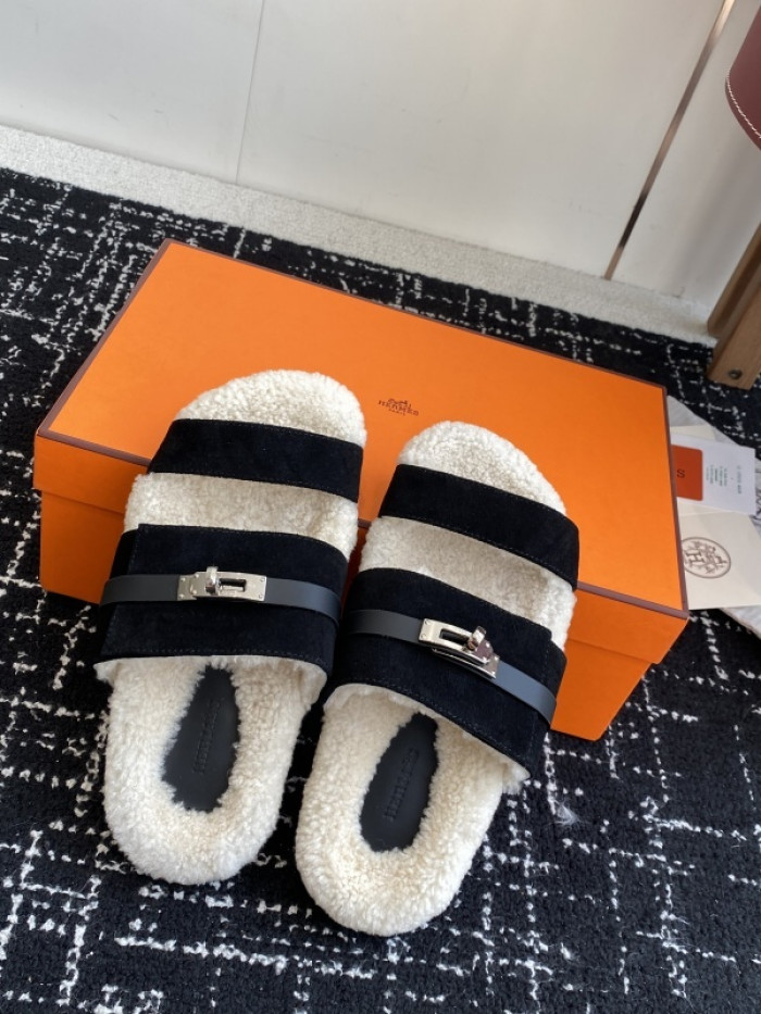 Balenciag* Sandal