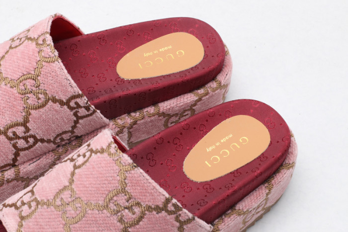 Gucc* Sandal83