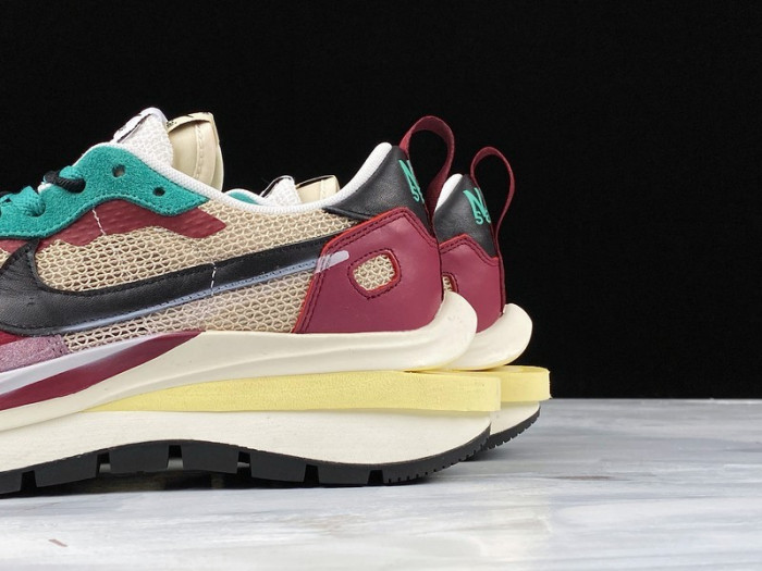 Sacai x Nike Pegasus VaporFly SP CI9928-301
