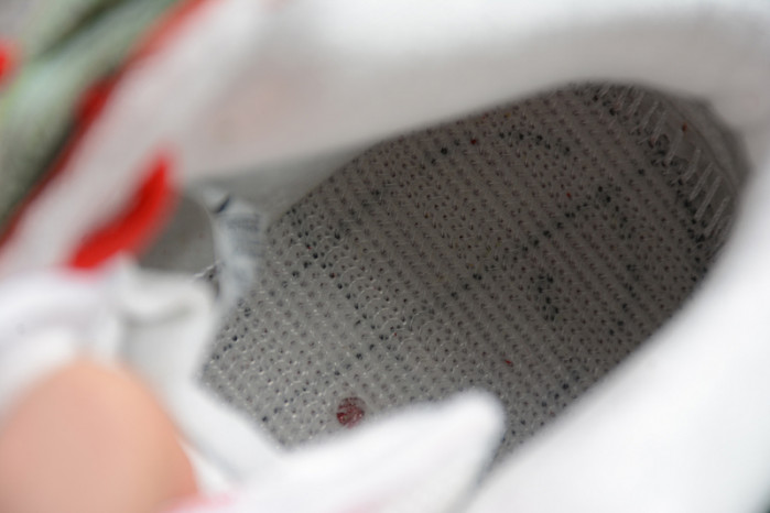 Nike SB Dunk High Strawberry Cough CW7093-600