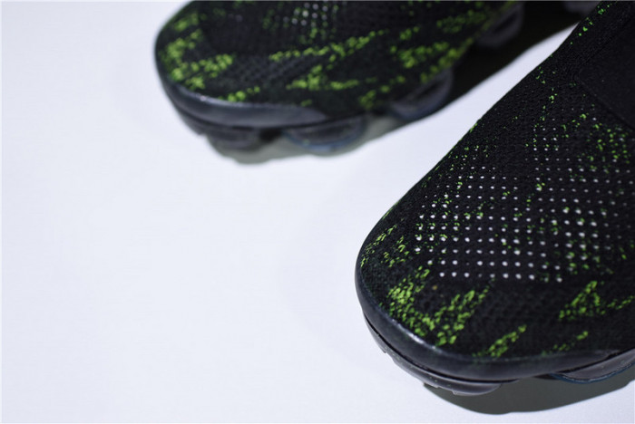 Acronym Nike Mens Air VaporMax Moc 2 Black Volt AQ0996-007
