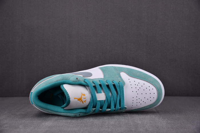 Jordan 1 Low SE New Emerald DN3705-301