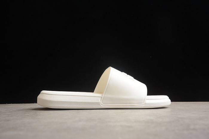 Balenciag* Sandal25