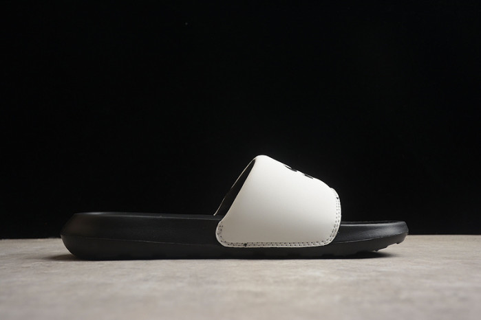 NIKE SANDALS N-007