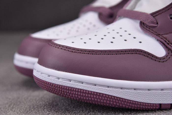Air Jordan 1 High OG “Mauve” DZ5485-105