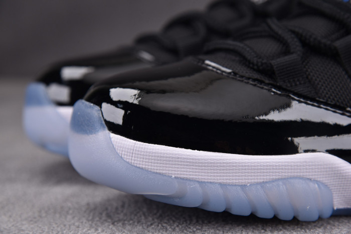 Jordan 11 Retro Low Space Jam FV5104-004