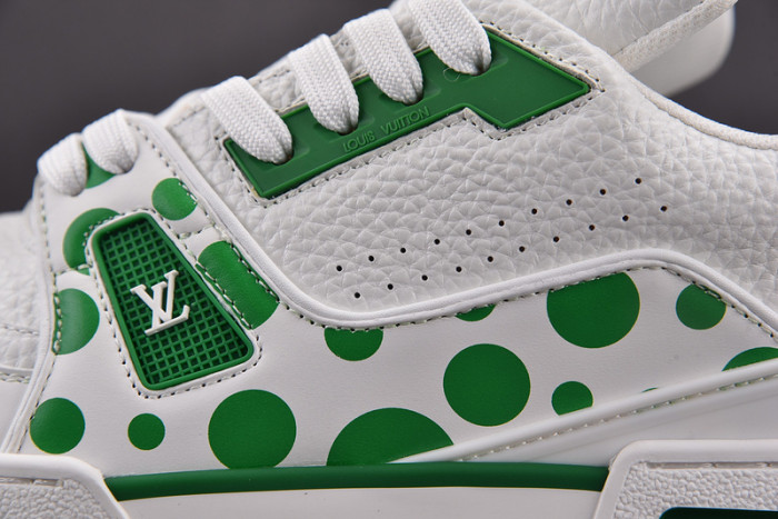 LV SNEAKER LV-000140