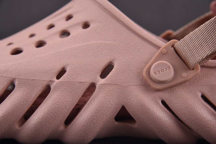 CROCS X SALEHE BEMBURY C00019