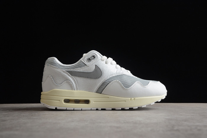 NIKE PATTA X AIR MAX 1